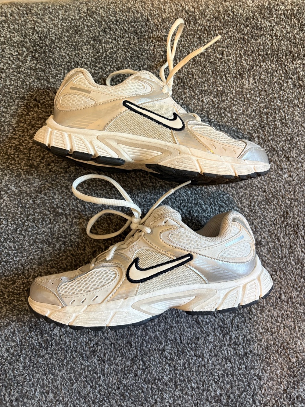 Nike V5 RNR Sneakers
